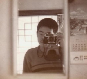 Petri camera로 찍은 자화상, 1966